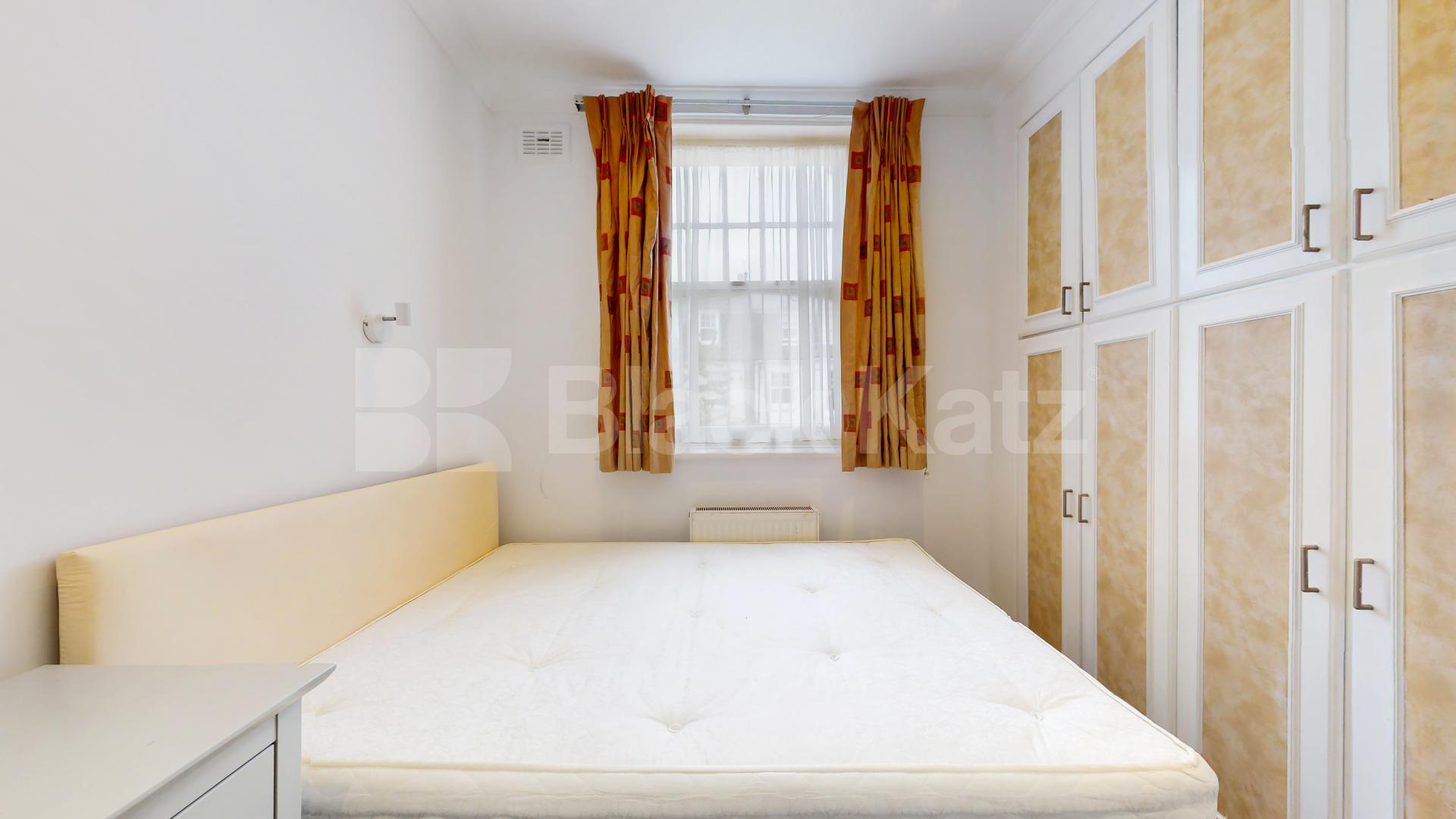 Spacious one bedroom set in period conversion mins to Heath and Tube!  Howitt Road, Belsize Park